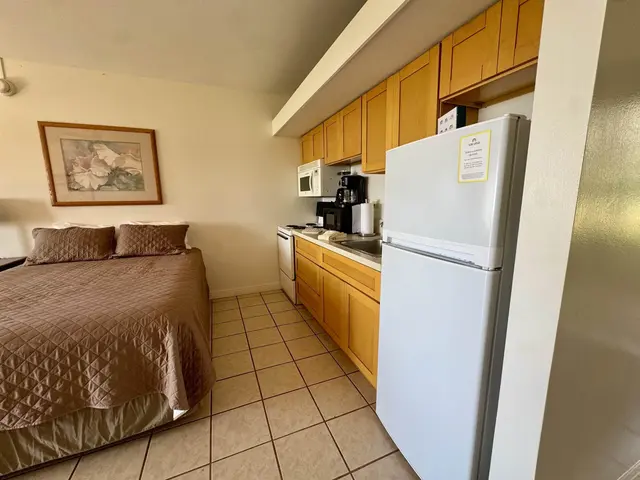 Listing Image for 255 Kepuhi Pl 16b02/1182 6 of 29