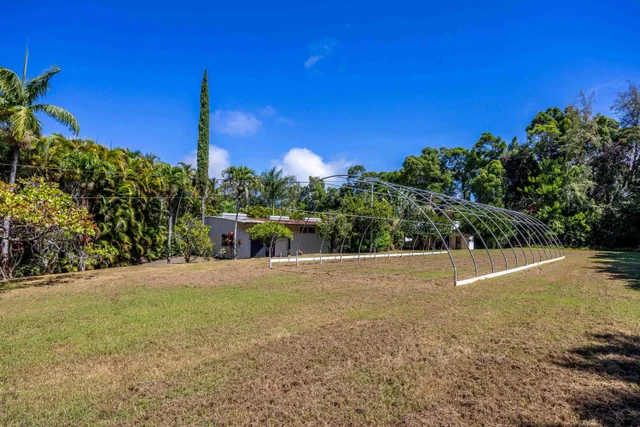 Listing Image for 81 Kapuai Rd 35 of 50