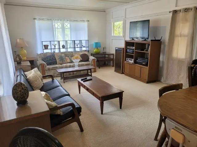 Listing Image for 209 Muliwai Dr 8 of 26