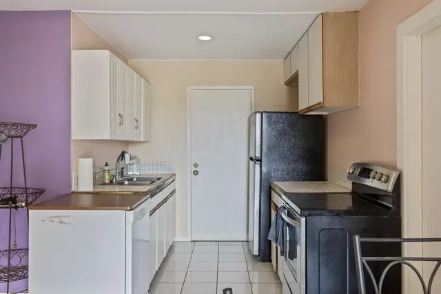 Listing Image for 359 Kenolio Rd 28 of 35