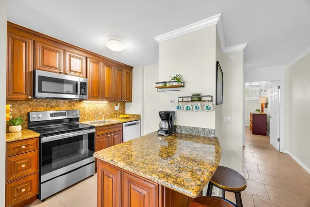 Listing Image for 5315 Lower Honoapiilani Rd B108 3 of 39
