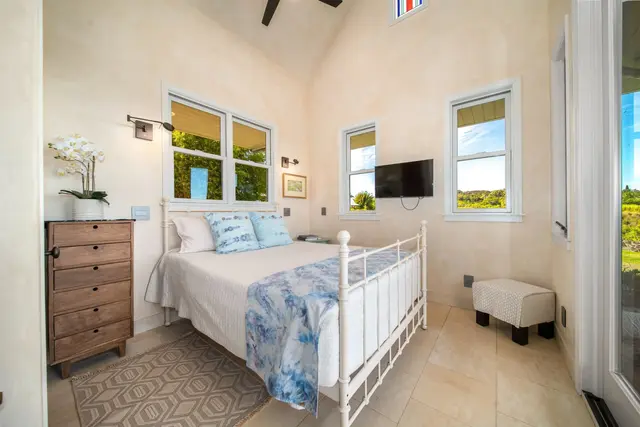 Listing Image for 95 N Holokai Rd 12 of 40