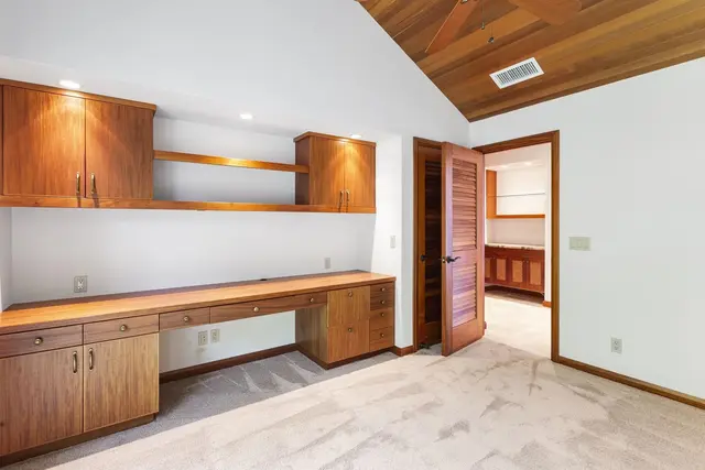 Listing Image for 216 Pahi Pl 36 of 50