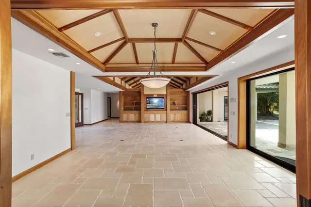 Listing Image for 216 Pahi Pl 8 of 50