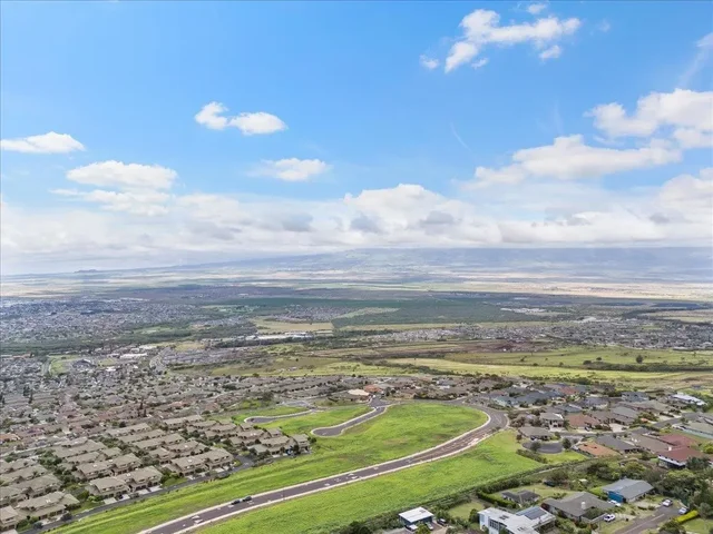 Listing Image for 563 Kauna Lipo Dr 10 of 12