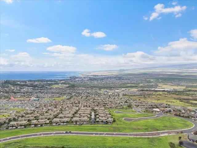 Listing Image for 563 Kauna Lipo Dr 9 of 12