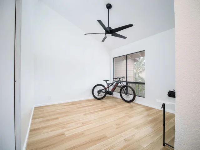 Listing Image for 15 Kulanihakoi St 12g 9 of 20