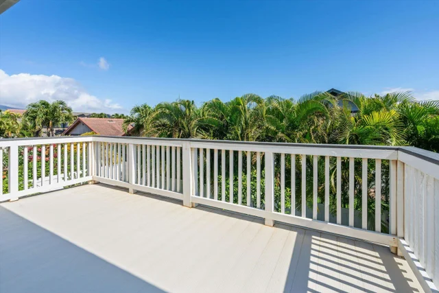 Listing Image for 53 Molehulehu Loop 18 of 47