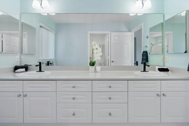 Listing Image for 53 Molehulehu Loop 22 of 47