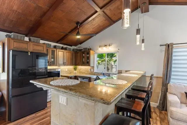 Listing Image for 485 Kaiwahine St 15 of 46