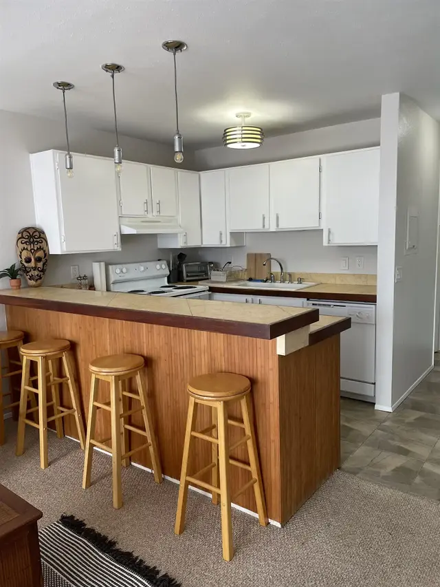 Listing Image for 3740 Lower Honoapiilani Rd G205 2 of 6