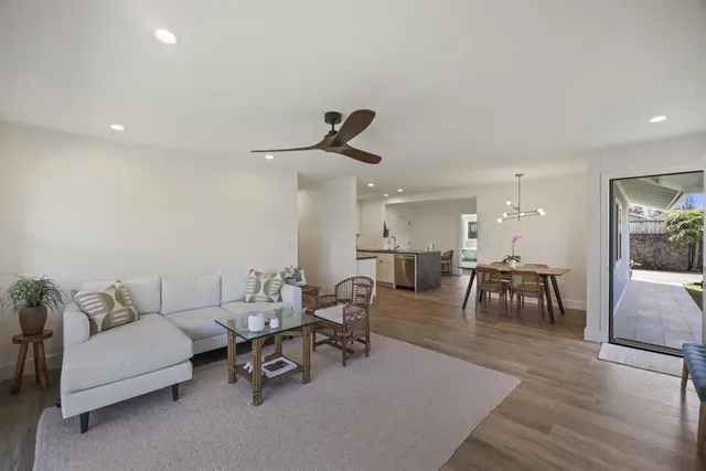 Listing Image for 92 Loa Pl 2 of 29