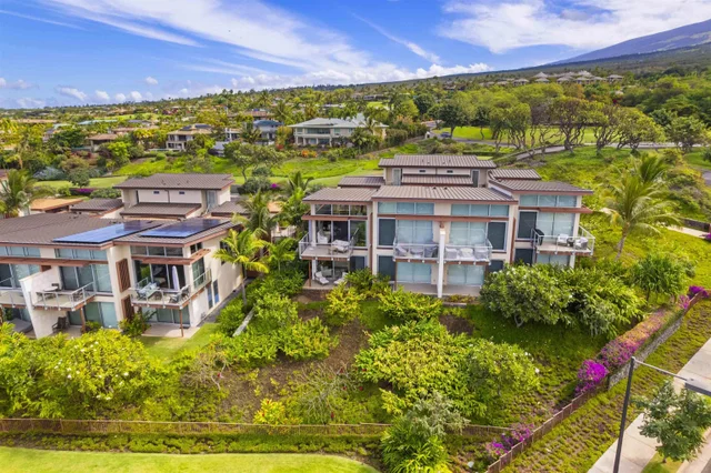 Listing Image for 244 Holomoana Way 104 (17d) 3 of 49