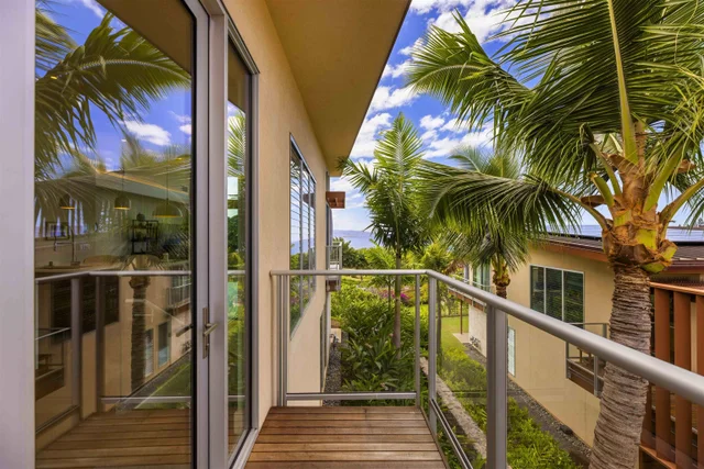 Listing Image for 244 Holomoana Way 104 (17d) 4 of 49