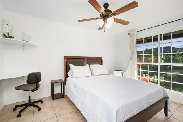 Listing Image for 160 Keonekai Rd 7-201 9 of 19