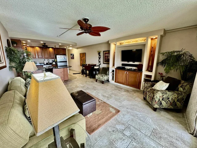 Listing Image for 2695 S Kihei Rd 10213 11 of 37