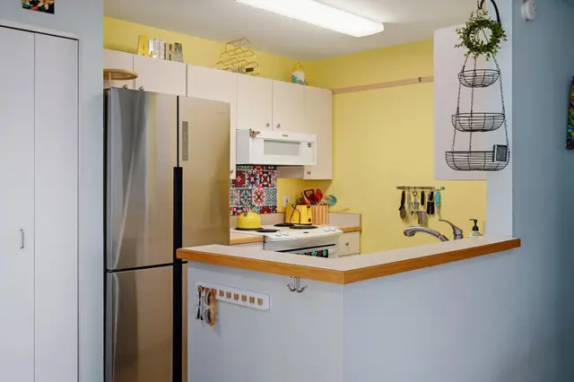 Listing Image for 140 Uwapo Rd Rd 34-202 11 of 36
