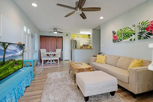 Listing Image for 140 Uwapo Rd Rd 34-202 8 of 36