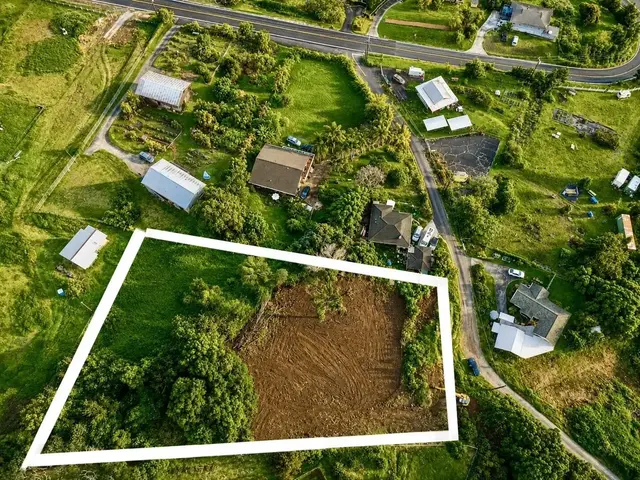 Listing Image for 16255 Haleakala Hwy 2 of 5