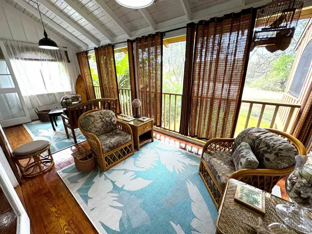 Listing Image for 100 Lio Pl N-2 10 of 35