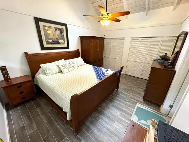 Listing Image for 100 Lio Pl N-2 15 of 35