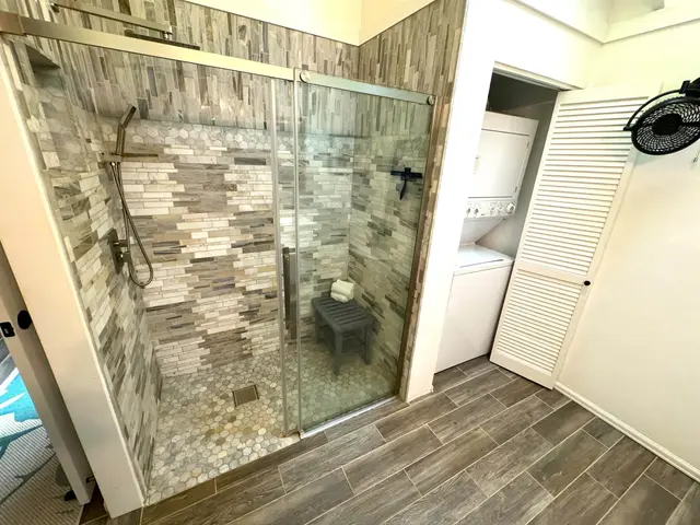Listing Image for 100 Lio Pl N-2 17 of 35
