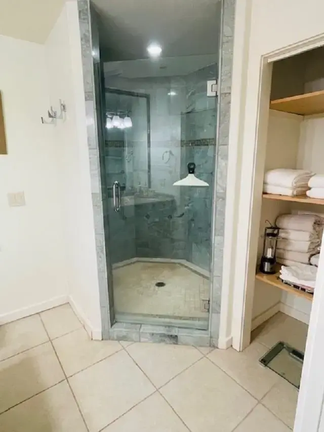 Listing Image for 50 Puu Anoano St 2001 12 of 23