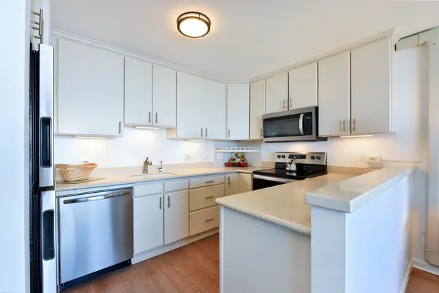 Listing Image for 1403 Front St 308 11 of 35
