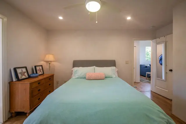 Listing Image for 84 Loha St Unit C 10 of 35