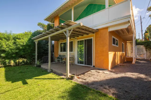 Listing Image for 84 Loha St Unit C 21 of 35