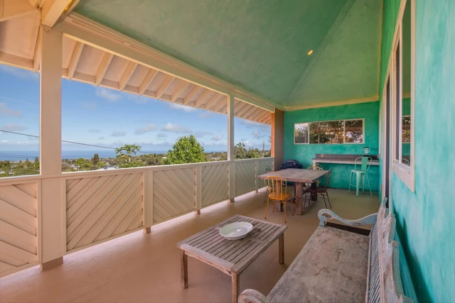 Listing Image for 84 Loha St Unit C 30 of 35