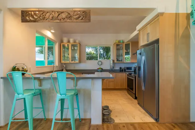 Listing Image for 84 Loha St Unit C 7 of 35