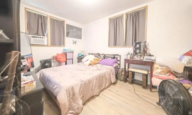 Listing Image for 18 Hoomoku Loop 15 of 18