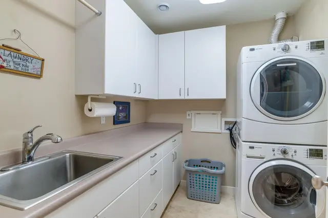 Listing Image for 315 Mauli St 34 of 44