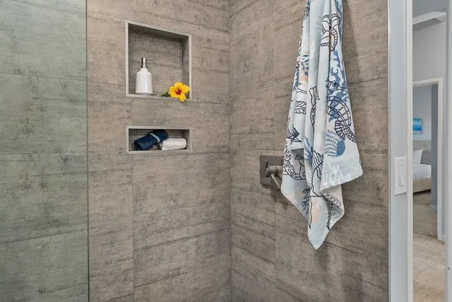 Listing Image for 10 Wailea Ekolu Pl 208 14 of 40