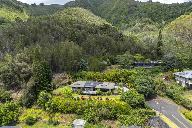 Listing Image for 3075 Alaneo Pl 6 of 50