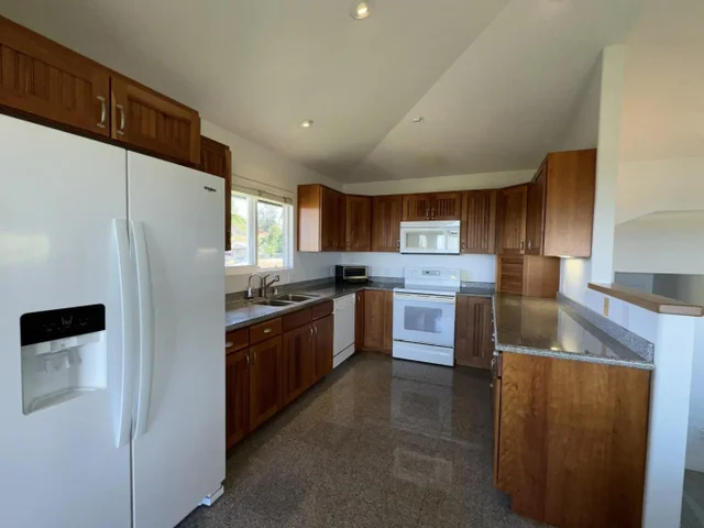 Listing Image for 24 Lehopulu Way 11 of 49