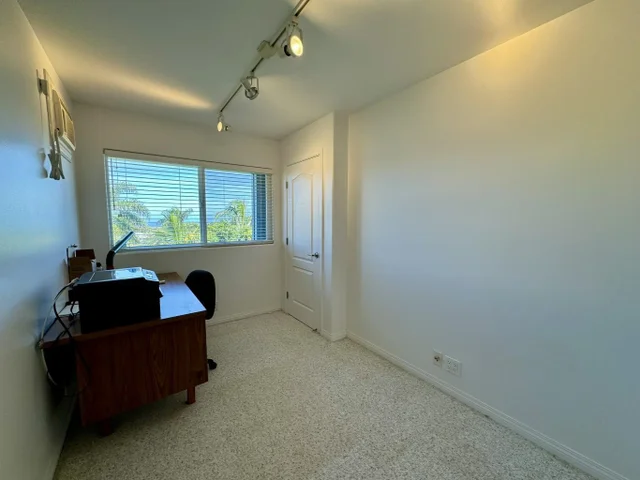 Listing Image for 24 Lehopulu Way 33 of 49