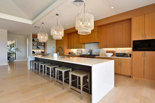 Listing Image for 227 Anapuni Loop 23 20 of 48