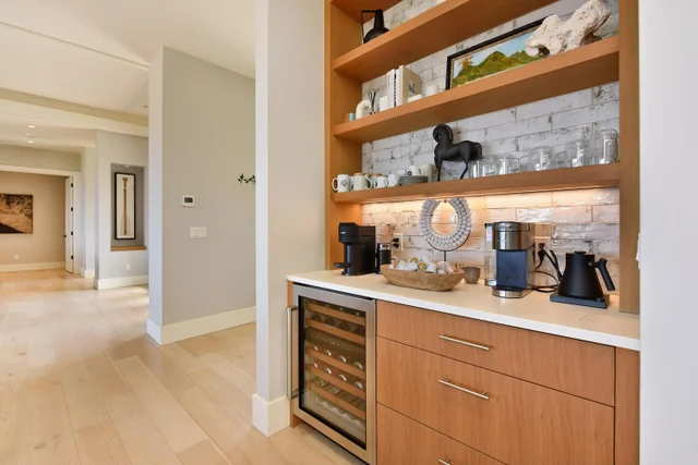 Listing Image for 227 Anapuni Loop 23 22 of 48