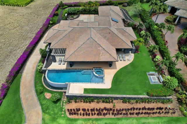 Listing Image for 227 Anapuni Loop 23 45 of 48