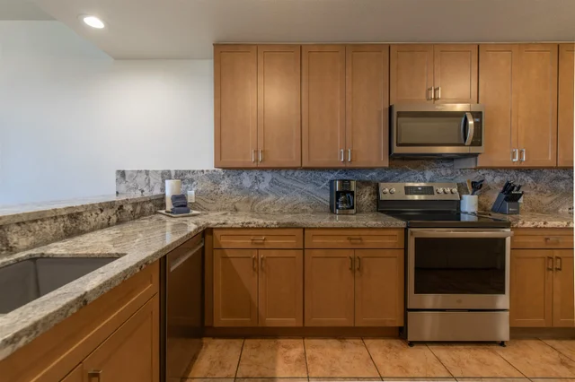 Listing Image for 4299 Lower Honoapiilani Rd 134 4 of 50