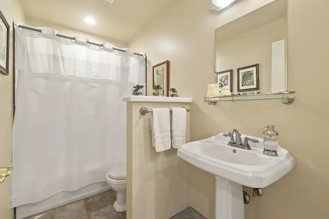 Listing Image for 437a Kolohala Dr 23 of 50