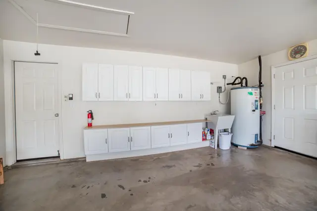 Listing Image for 15 Huluhulu Pl 32 of 38
