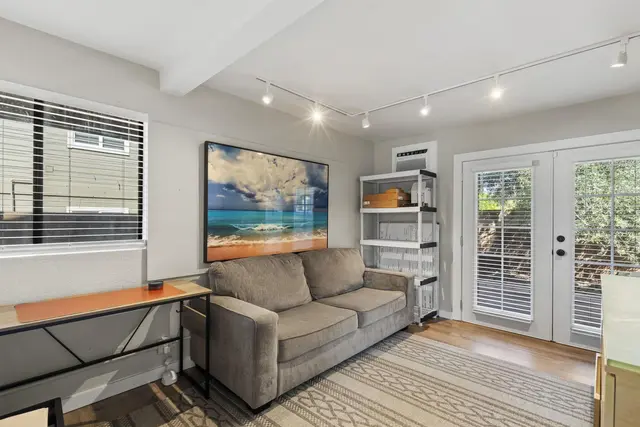 Listing Image for 495 Kaiwahine St 24 of 37