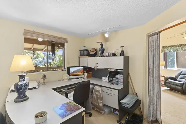 Listing Image for 232 Kaiwahine St 16 of 33