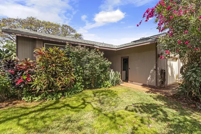 Listing Image for 232 Kaiwahine St 17 of 33