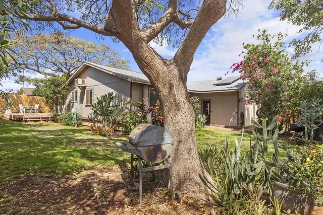 Listing Image for 232 Kaiwahine St 18 of 33