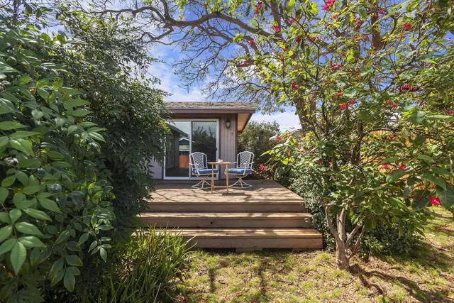 Listing Image for 232 Kaiwahine St 21 of 33