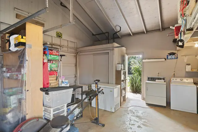 Listing Image for 232 Kaiwahine St 26 of 33